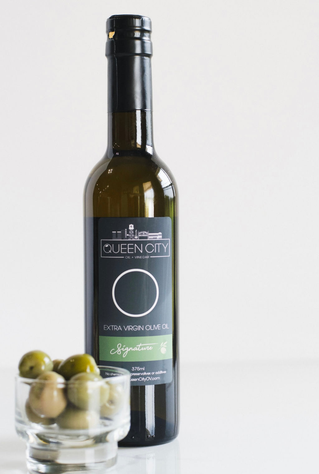 Signature Extra Virgin Olive Oil Queen City & Co.